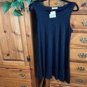 🌸Olivia Rae NWT sleeveless black dress with stretch